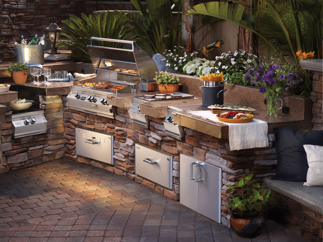 Planning For Your Outdoor Kitchen