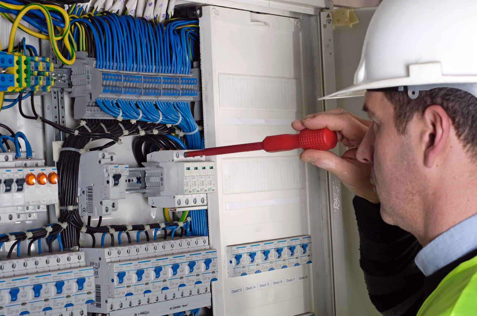 Your Guide to Domestic Electricians