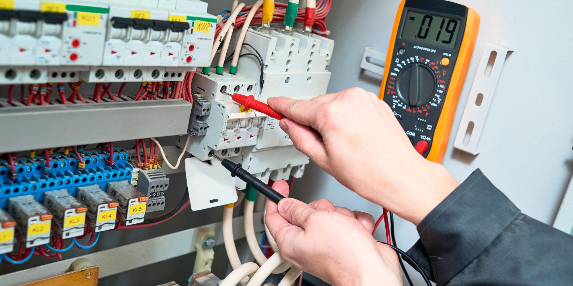 Importance Of Hiring A Licensed Electrician