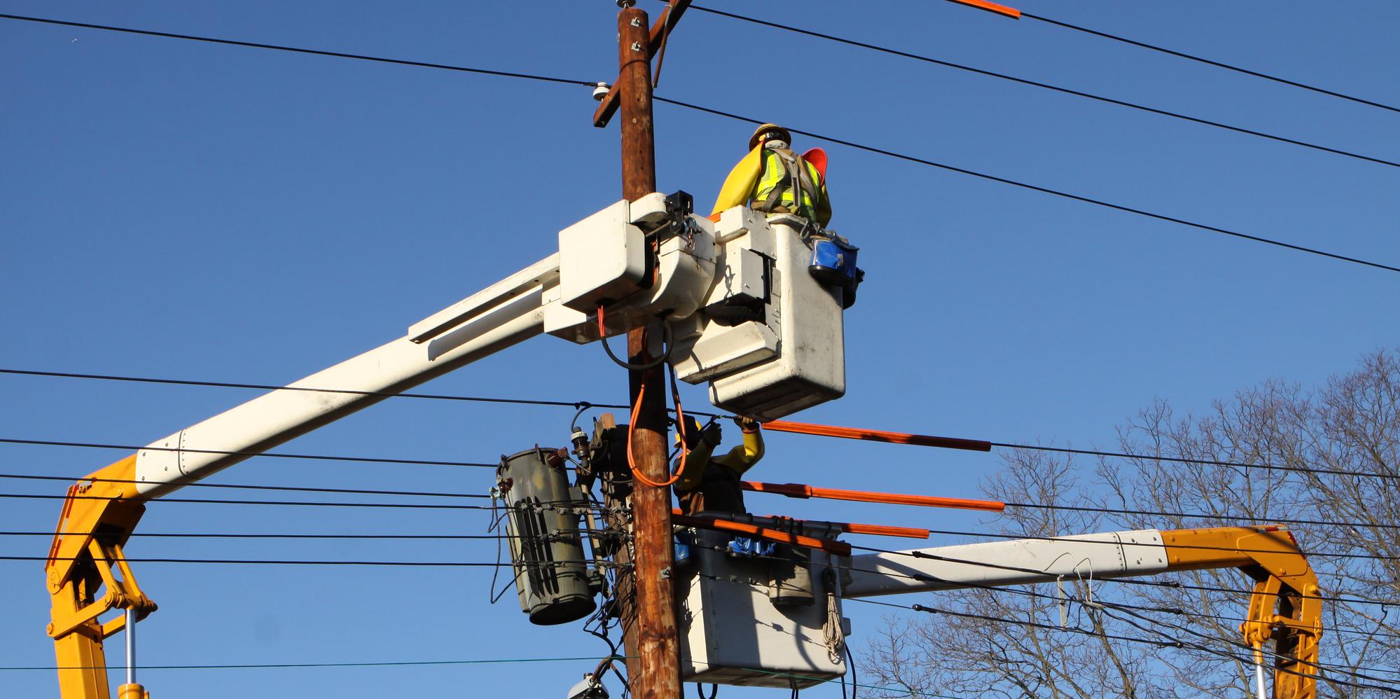 How To Choose A Qualified Lineman And Technician?