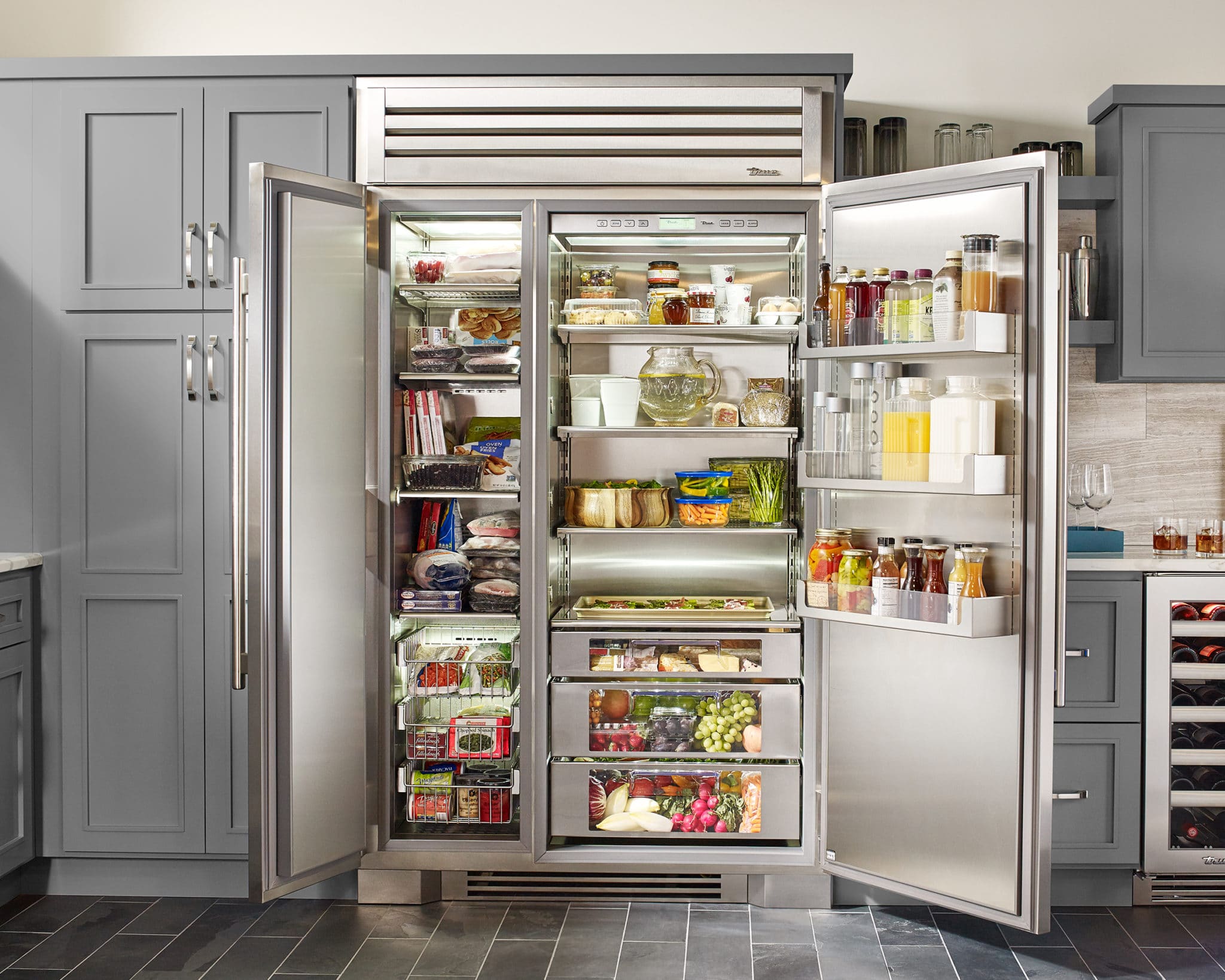 Benefits of a Commercial Fridge