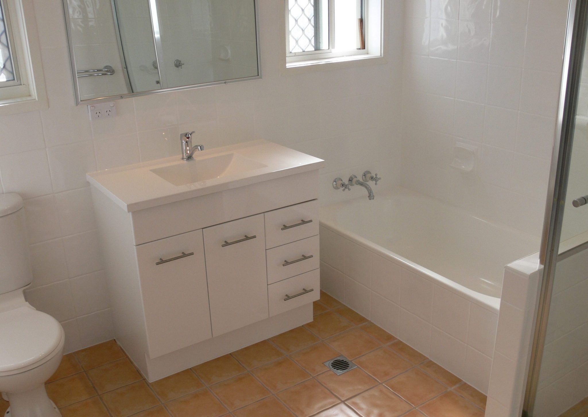 Main Advantages of Bathroom Resurfacing Gold Coast