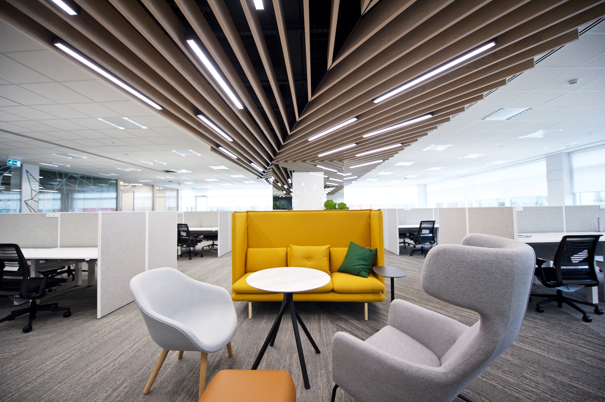Give Your Place An Amazing Look With Commercial Office Fit-Out