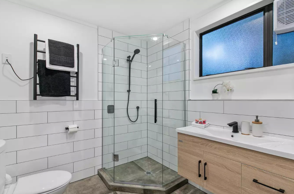 Hiring Kitchen And Bathroom Renovations Auckland Contractor