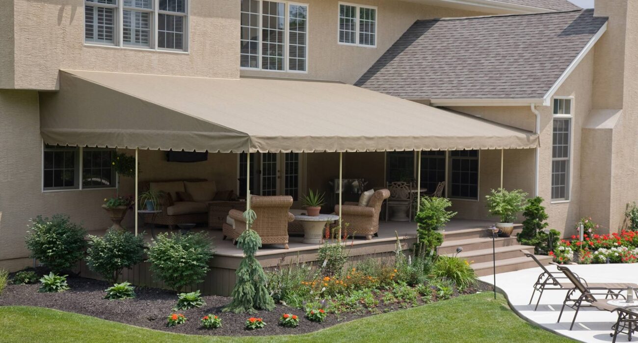 Types of Deck Awnings