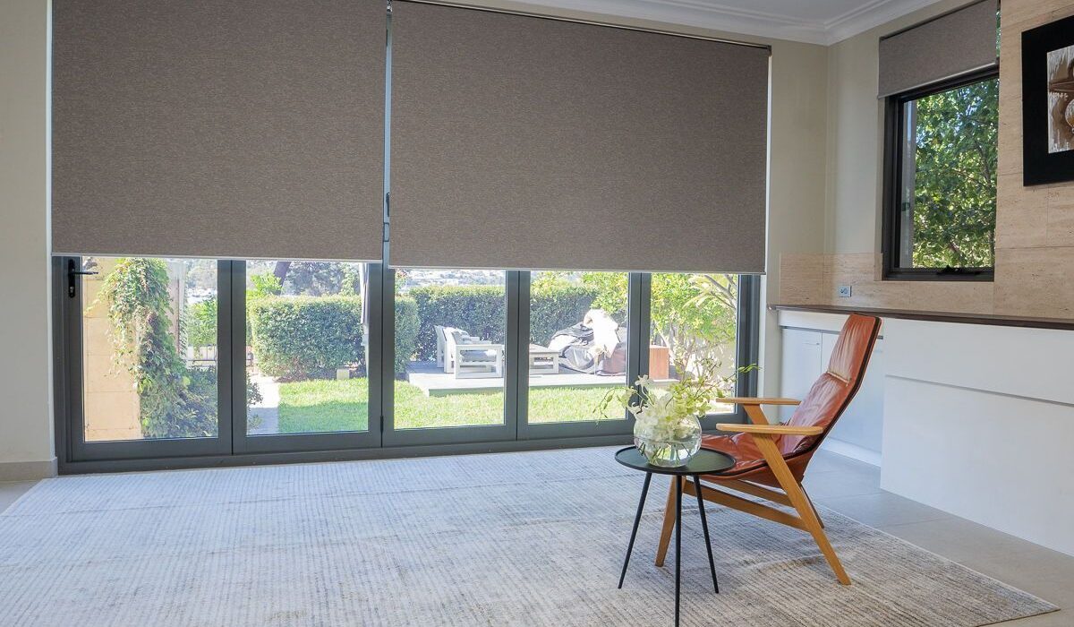 What are the Major Advantages of Vertical Roller Blinds you should know about?