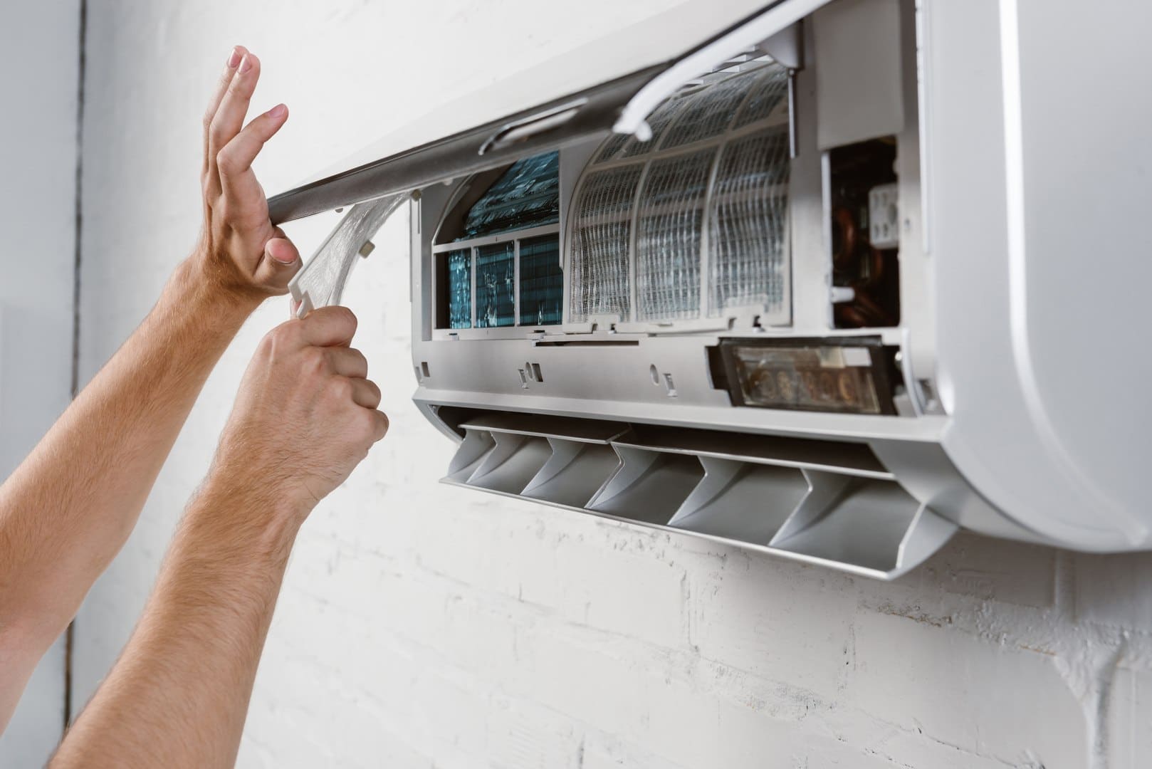 air conditioning repairs in Gold Coast