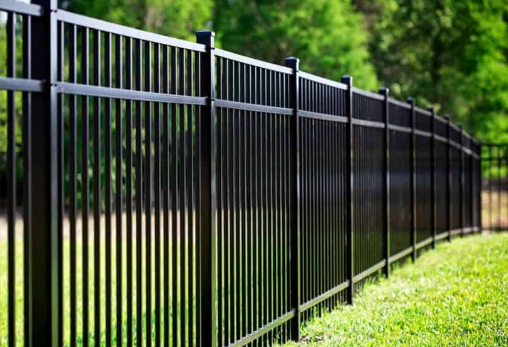 Different Types of Material to Choose for Fences Richmond Hill: Which one is best?