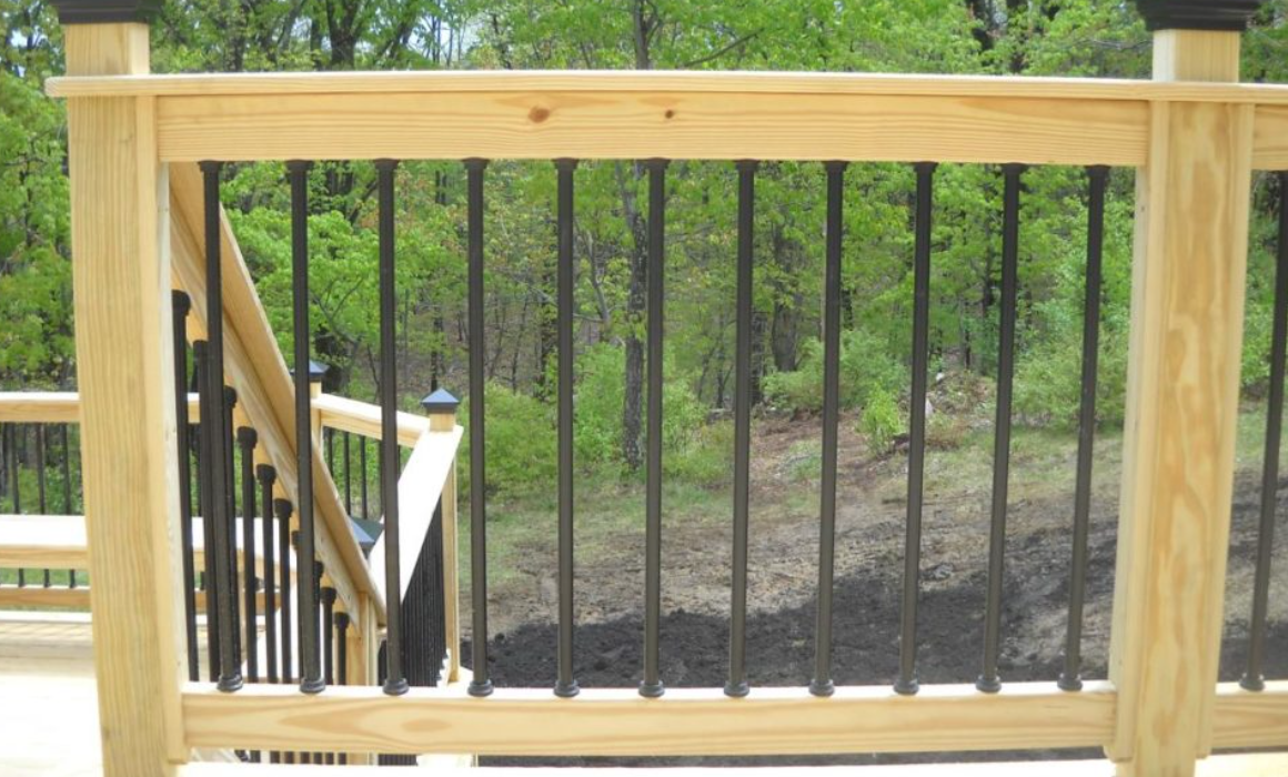 The Complete Guide to Wood Deck Railings, Materials and Types