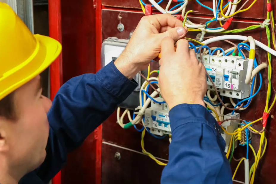 Everything You Need To Know About Finding A Good Electrician