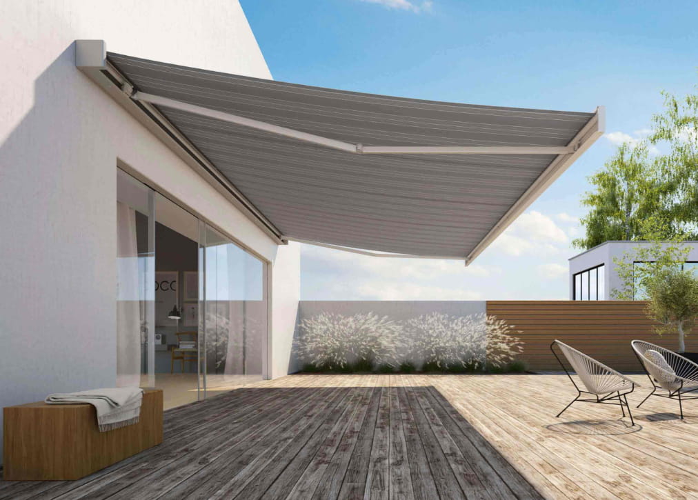 retractable awning blinds