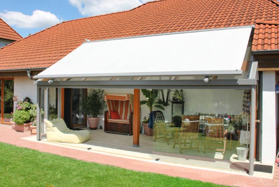 Retractable Conservatory Roofs: The Smart Solution for Every Season