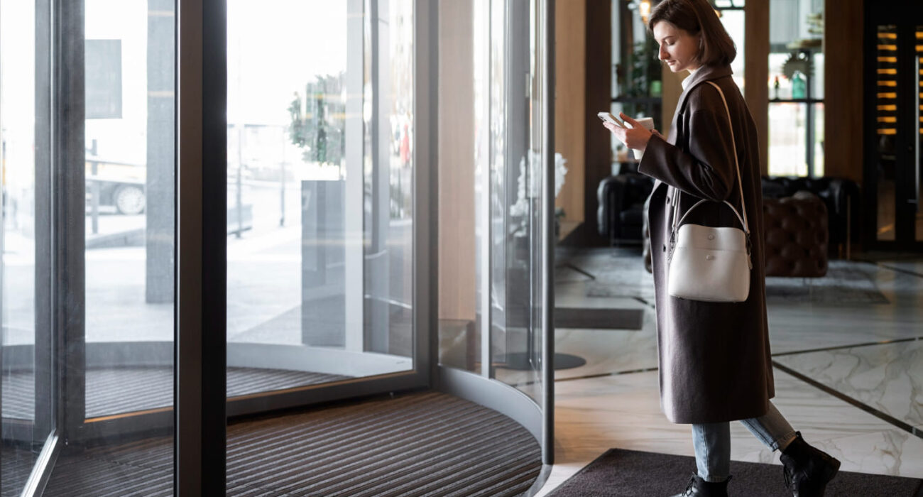 Automatic Revolving Door: A Smarter Way to Enter Modern Buildings